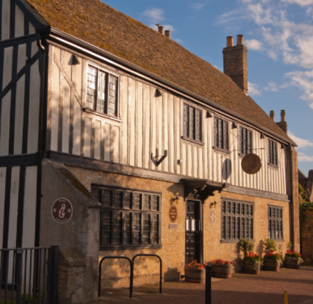 <strong>OLIVER CROMWELL'S HOUSE</strong>